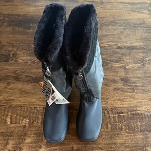 New Boston Accent Women's Cascade Black Winter Boots Size 9W